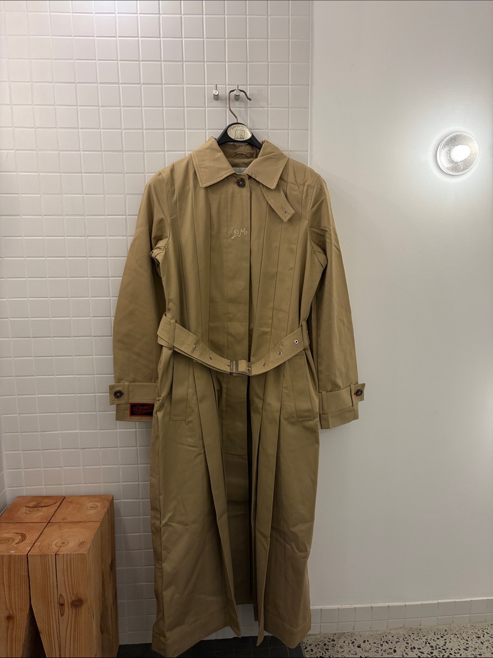 NWT DM Sofia Pleated Trench Coat - Picture 4 of 7